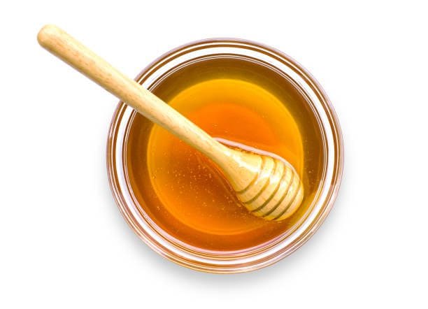 Dưỡng môi bằng mật ong nguyên chất là một phương pháp cực kỳ hiệu quả